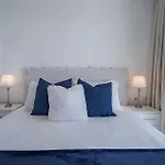 Modern 2 Bedroom With Panoramic Sea Views Lejlighed *