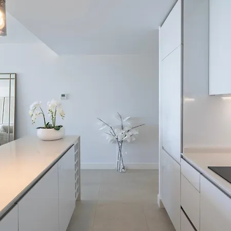 Modern 2 Bedroom With Panoramic Sea Views Lejlighed Manilva